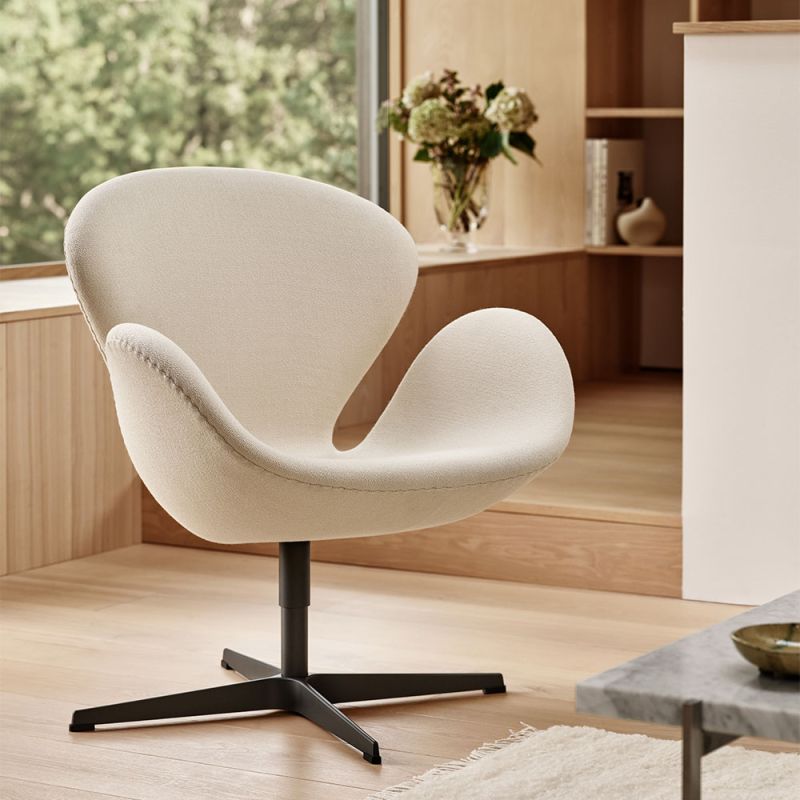 Svanen af Arne Jacobsen fra Fritz Hansen - Flere varianter - Køb her!
